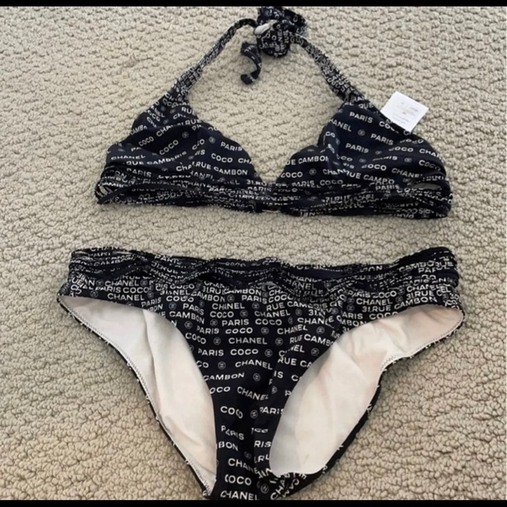 Chanel bikini